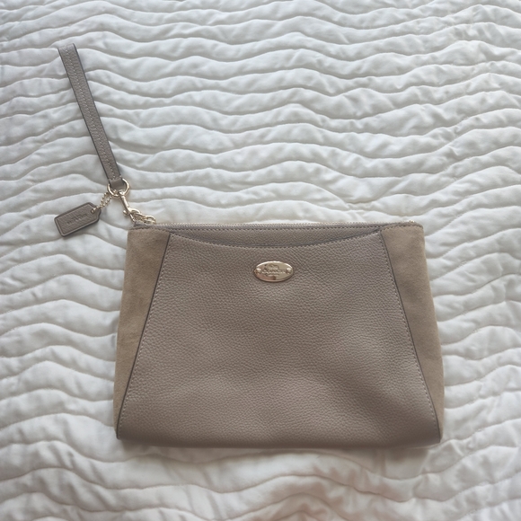 Coach Handbags - Coach bag